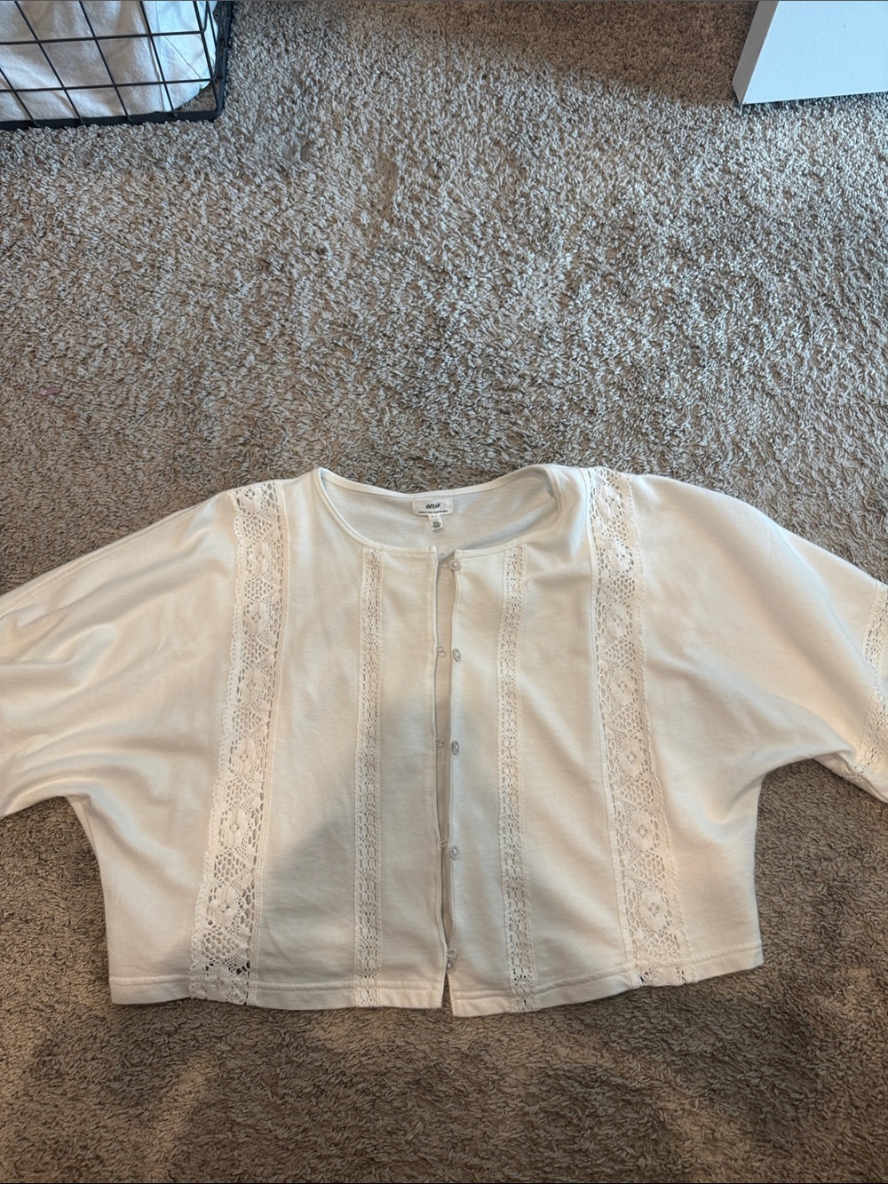 Aerie Small Cream Lace-Trim Cropped Button Cardigan